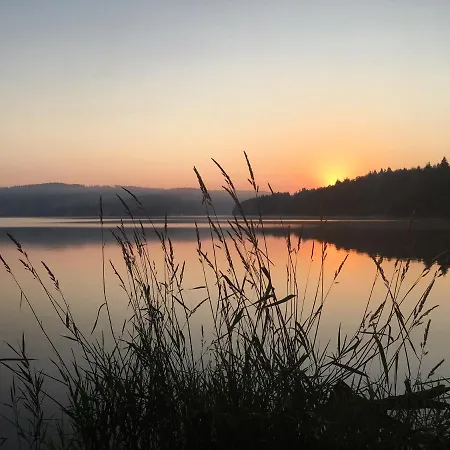 Villa Lanovka Lipno 200 *